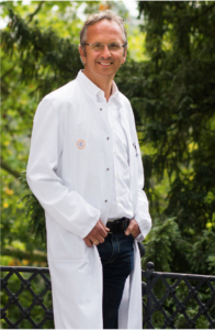 Prof. Dr. med. Michalsen has been head of the Department
of Naturopathy at Immanuel Hospital Berlin since
2009 and holds the endowed chair for clinical naturopathy
at the Institute for Social Medicine, Epidemiology and
Health Economics at Charité University Medicine Berlin. As
a specialist in internal medicine, he received his doctorate
in the field of cardiology and also trained in the areas of
emergency/rescue medicine and naturopathy. His areas of
expertise include physical medicine and balneology, nutritional
medicine, acupuncture and mind body medicine.